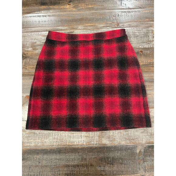 Banana Republic Dresses & Skirts - Banana Republic Wool Skirt Womens Size 4 Plaid Red Black Lined Business Casual